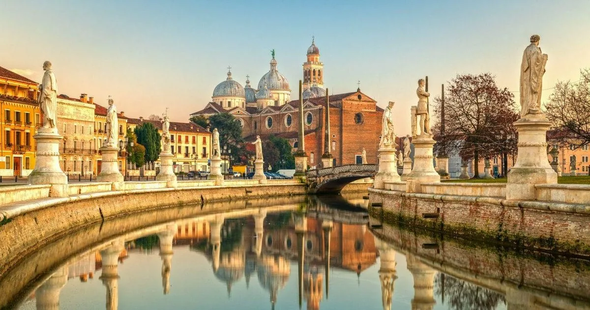 Venice: Private Day Trip to Padua with a local